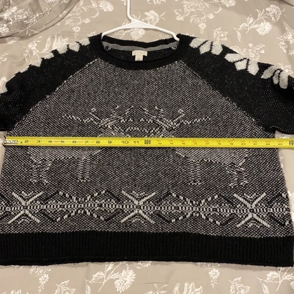 Holiday Reindeer Snowflake Christmas Sweater Oversized